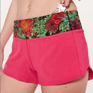 Lululemon 🦄 RARE Print NWT Speed Up Shorts Fuscia Pink Zen Garden 10